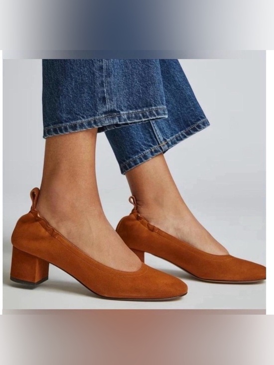 Everlane Shoes - Everlane The Day Block Heel Cognac Suede Size 9 Classic Minimalist Workwear